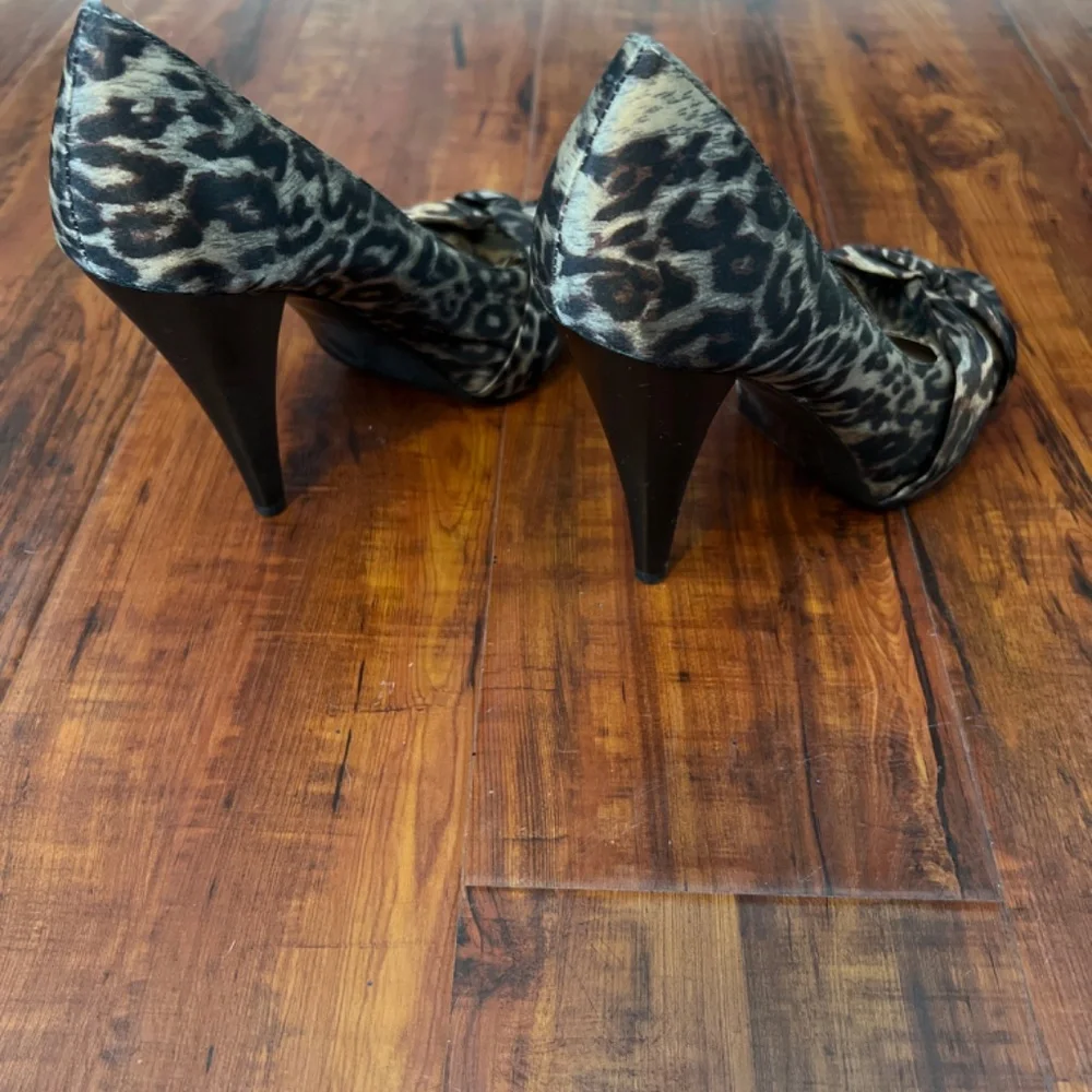 Aldo leopard print high heels size 8 - Picture 2 of 3